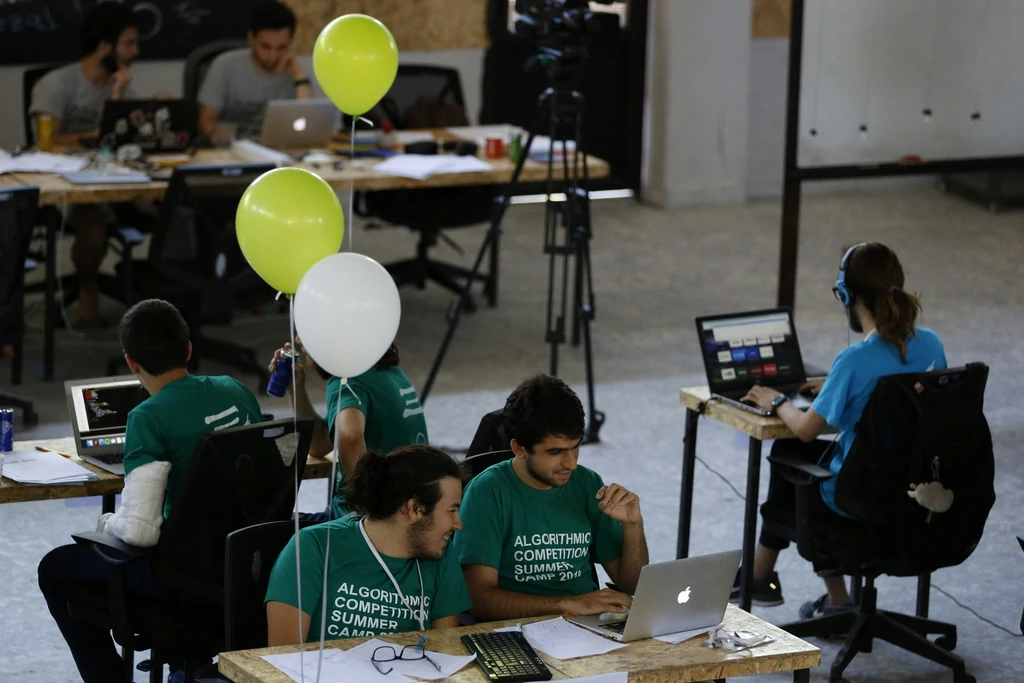 جلسة تكوين للشباب في القطاع